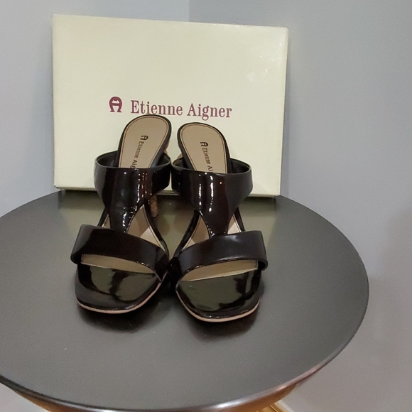 Sandals - Picture 2 of 5